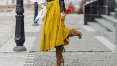 saia midi chegar botas shopping