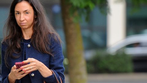 Influenciadora Joana Mascarenhas à chegada ao tribunal [Fotografia: Álvaro Isidoro/Arquivo]