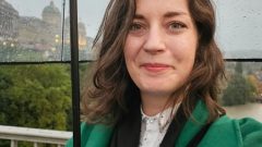 Léonore Porchet menstruação debate suiça fazer a barba pobreza menstrual