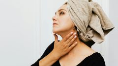 Shopping de cremes para o pescoço