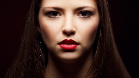 vermelho lábios shopping aposta escolha