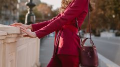 Bucket bag tendência 2025 shopping