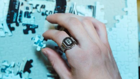 anel relógio clássico regresso aposta 2025