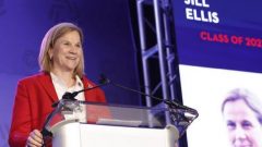 Jill Ellis nomeada diretora-geral da FIFA selecionadora EUA mundiais