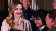 Angelina Jolie Brad Pitt divórcio exausta aliviada