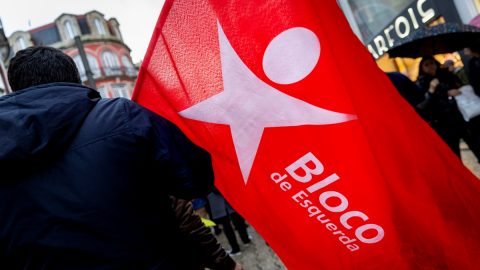 Bloco deEsquerda BE amamentação despediu mulheres licença parental