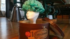 Museu da Chapelaria reabre dior marcas imprensa portuguesa chapéu