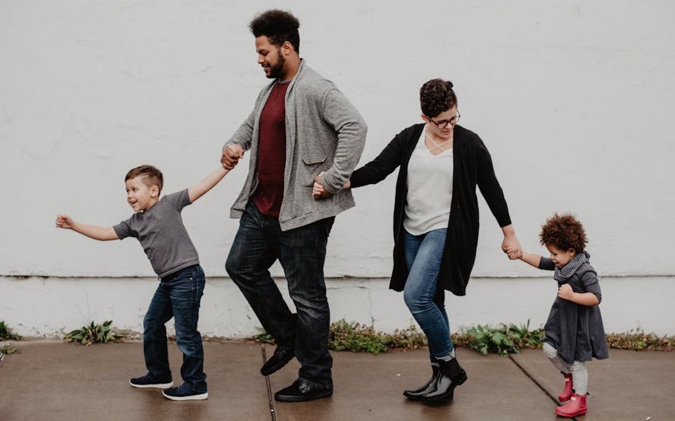 pexels-emma-bauso-1183828-2253879